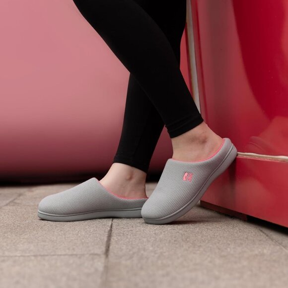 Women's Light Grey/Pink  Two-Tone Memory Foam Slipper  Indoor House Shoes - Picture 5 of 6